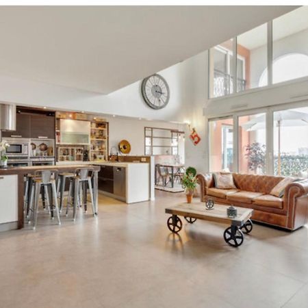 Bed And Breakfast Luxe La Defense U-Arena กูร์เบอวัวร์ ภายนอก รูปภาพ