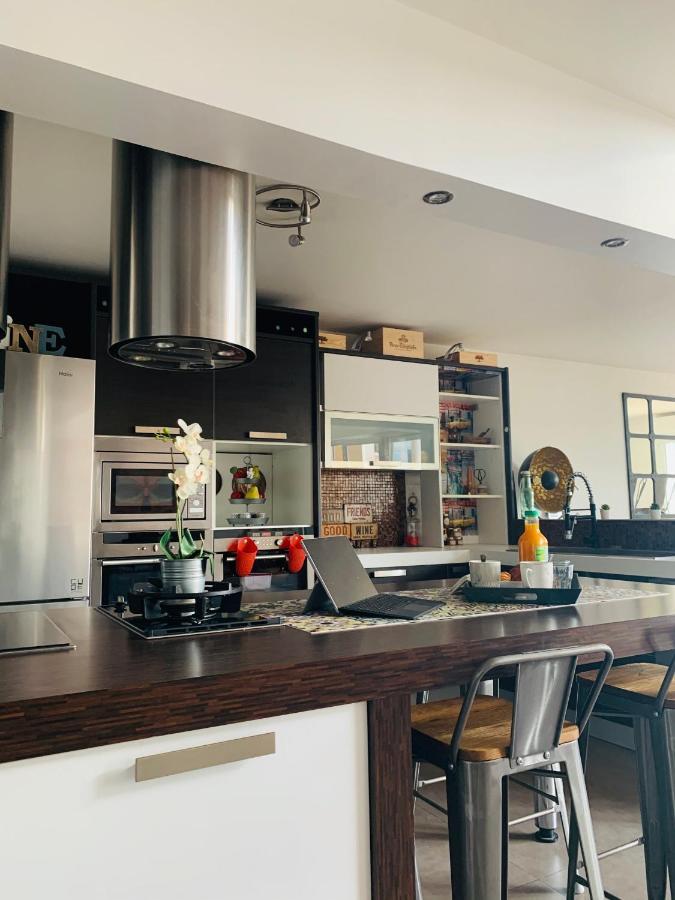 Bed And Breakfast Luxe La Defense U-Arena กูร์เบอวัวร์ ภายนอก รูปภาพ