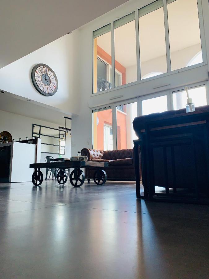 Bed And Breakfast Luxe La Defense U-Arena กูร์เบอวัวร์ ภายนอก รูปภาพ